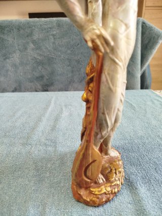 Figura de arlequín en porcelana de Sureda.