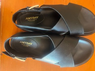 Sandalias de piel negras John Lewis