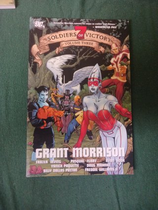 3 libros de 7 soldiers of victory en Ingles