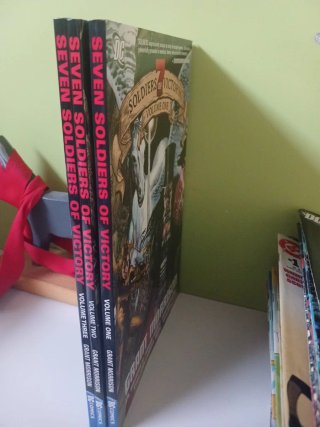 3 libros de 7 soldiers of victory en Ingles