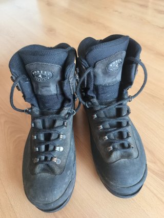 Botas de Montaña Boreal Negras/Gris