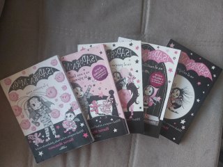 5 libros infantil colección   Isadora Moon