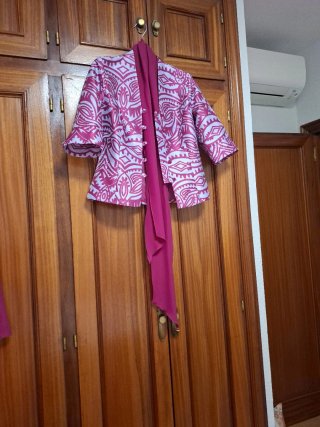 Conjunto fiesta pantalón y chaqueta