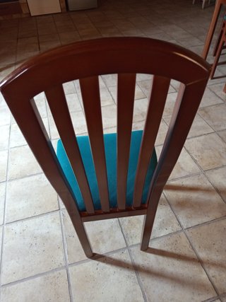 Sillas de comedor de madera y tela