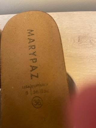 Sandalias MARYPAZ cuña blancas