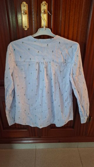 Camisa rayas y flores mujer