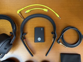 Aiaiai TMA-2 DJ Wireless con varios extras.