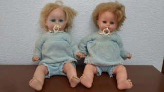 Muñecas mellizas antiguas años 70