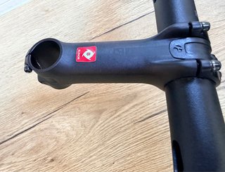 Bontrager Elite Aero VR-CF y Bontrager Pro