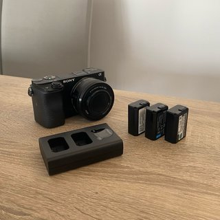 Cámara Sony a6300 + Objetivo 16-50mm