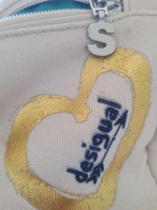 Mochila Desigual Corazones y Mensajes