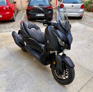 Yamaha Xmax 400 IRON Max Scooter moto IMPECABLE