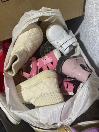 Lote Ropa , Zapatos bebé y mantas  0-6 a 18-24 mes