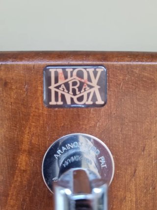 Jamonera Arainox SIN USAR, NUEVA