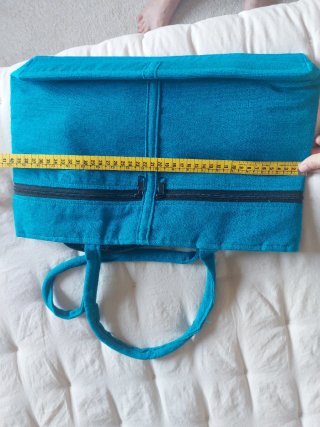 Bolso de tela artesanal bordado
