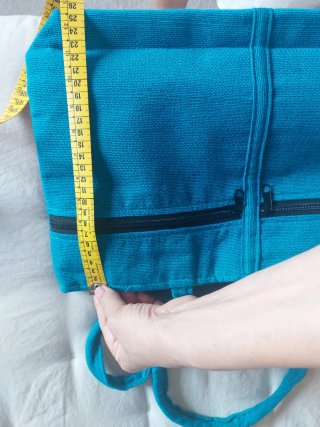 Bolso de tela artesanal bordado