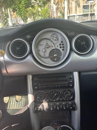 MINI Cooper R50 2006