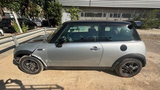 MINI Cooper R50 2006