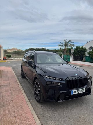 BMW X7 2023 en perfecto estado