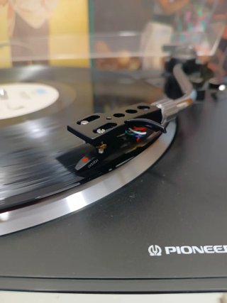 Tocadiscos Pioneer japonés