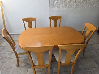Mesa de comedor con 6 sillas