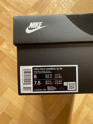 Zapatillas Nike Field General 82, Mujer, Blancas.