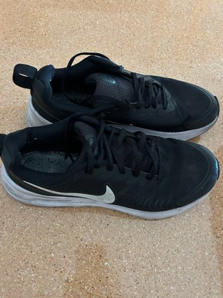 Nike HF1233-001 Talla 42.5