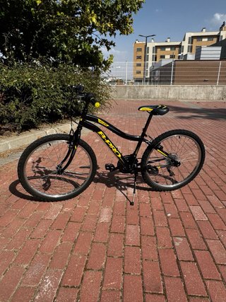 Bicicleta Infantil B-Pro JR 24 Negra Amarilla