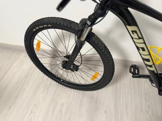 Bicicleta Giant Talon 2