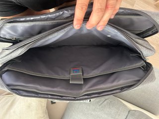 Mochila bolso Coolbell ordenador gris y marrón