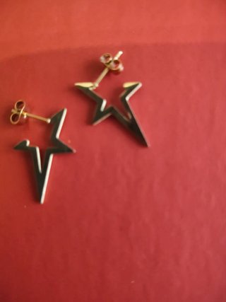 Orecchini a stella acciaio inox 316, dorati.