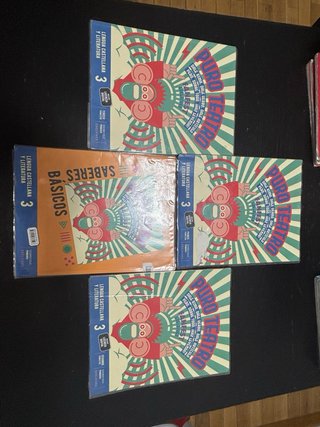 Libros 3 de primaria colegio Karol wojtyla