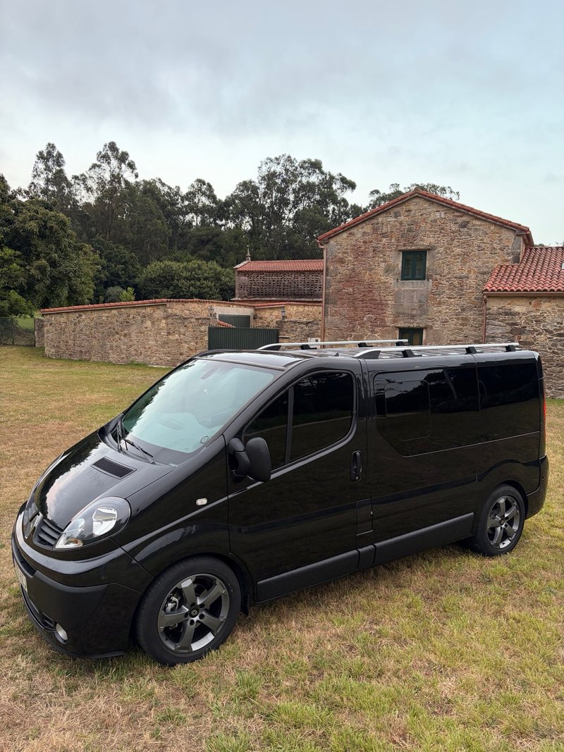 Renault Trafic 2.0 DCI - foto 1