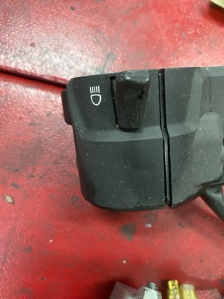 Yamaha R6 Reposapiés y Mandos Cada pieza 60€