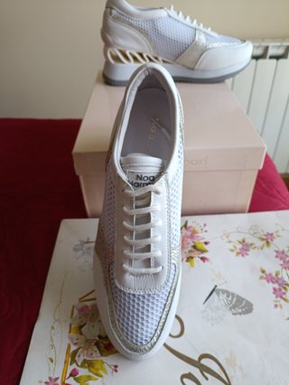 Zapatillas Noa Harmon Piel Talla 38 y 39 de 140€