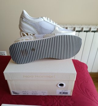 Zapatillas Noa Harmon Piel Talla 38 y 39 de 140€