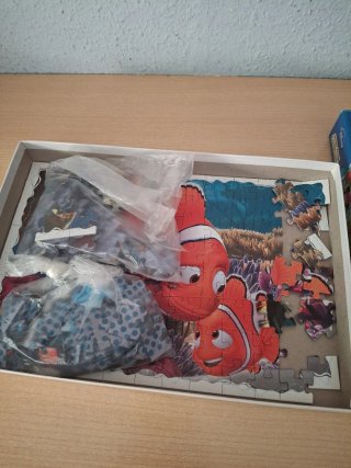 Lote 2 Puzzles Disney Nemo y Mickey Mouse