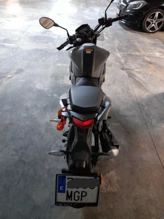 Benelli BN 125 Naked Negra/Gris