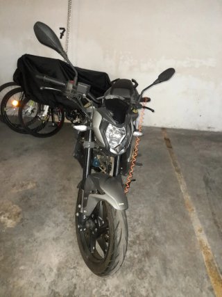 Benelli BN 125 Naked Negra/Gris
