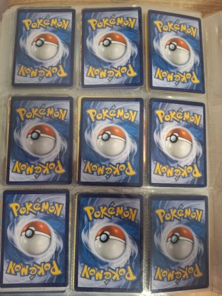 9 Cartas Pokémon VMAX Shiny. 9>24€ 1>3€