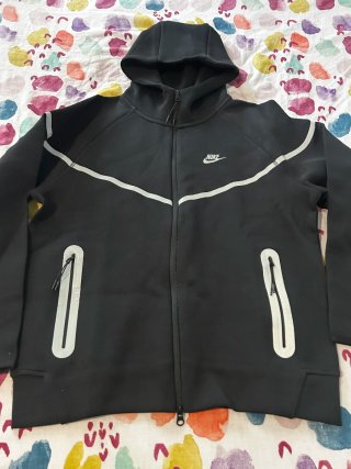 Nike Tech Fleece Negra Talla L Reflectante