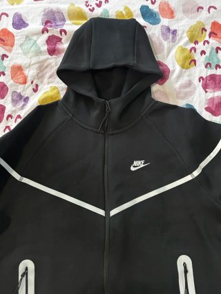 Nike Tech Fleece Negra Talla L Reflectante
