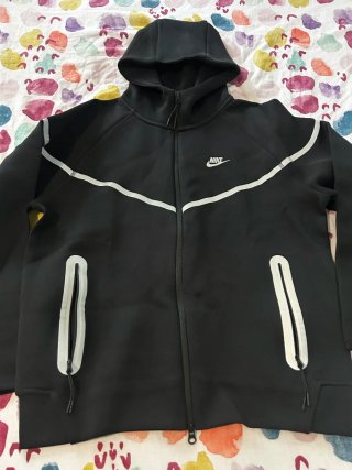 Nike Tech Fleece Negra Talla L Reflectante
