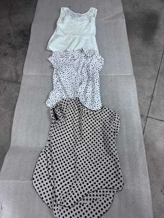 Vendo ropa variada , vestidos , camisas , faladas