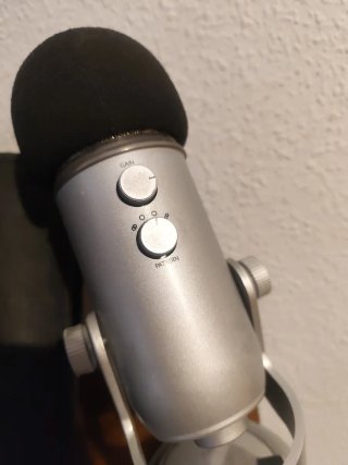 Micrófono Blue Yeti Plata
