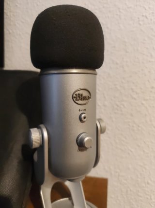 Micrófono Blue Yeti Plata