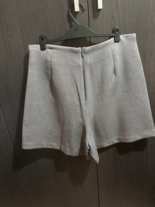 Falda pantalón gris Stradivarius