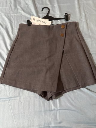 Falda pantalón gris Stradivarius
