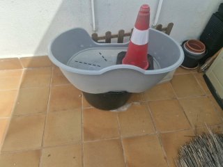 Cama para perro gris