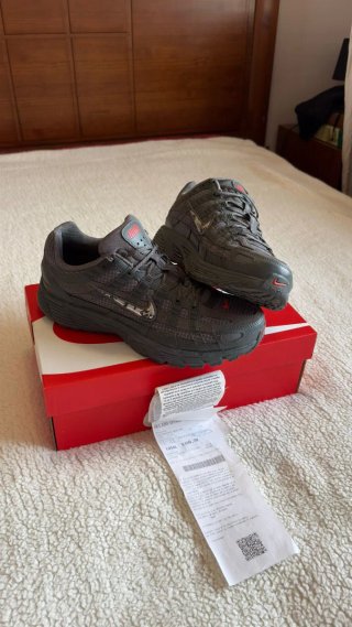 Nike P-6000 Gris y Plateado